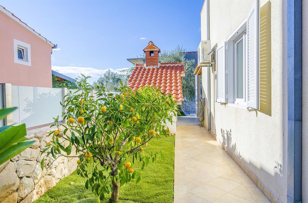 Villa Vesa Sevid Exterior photo